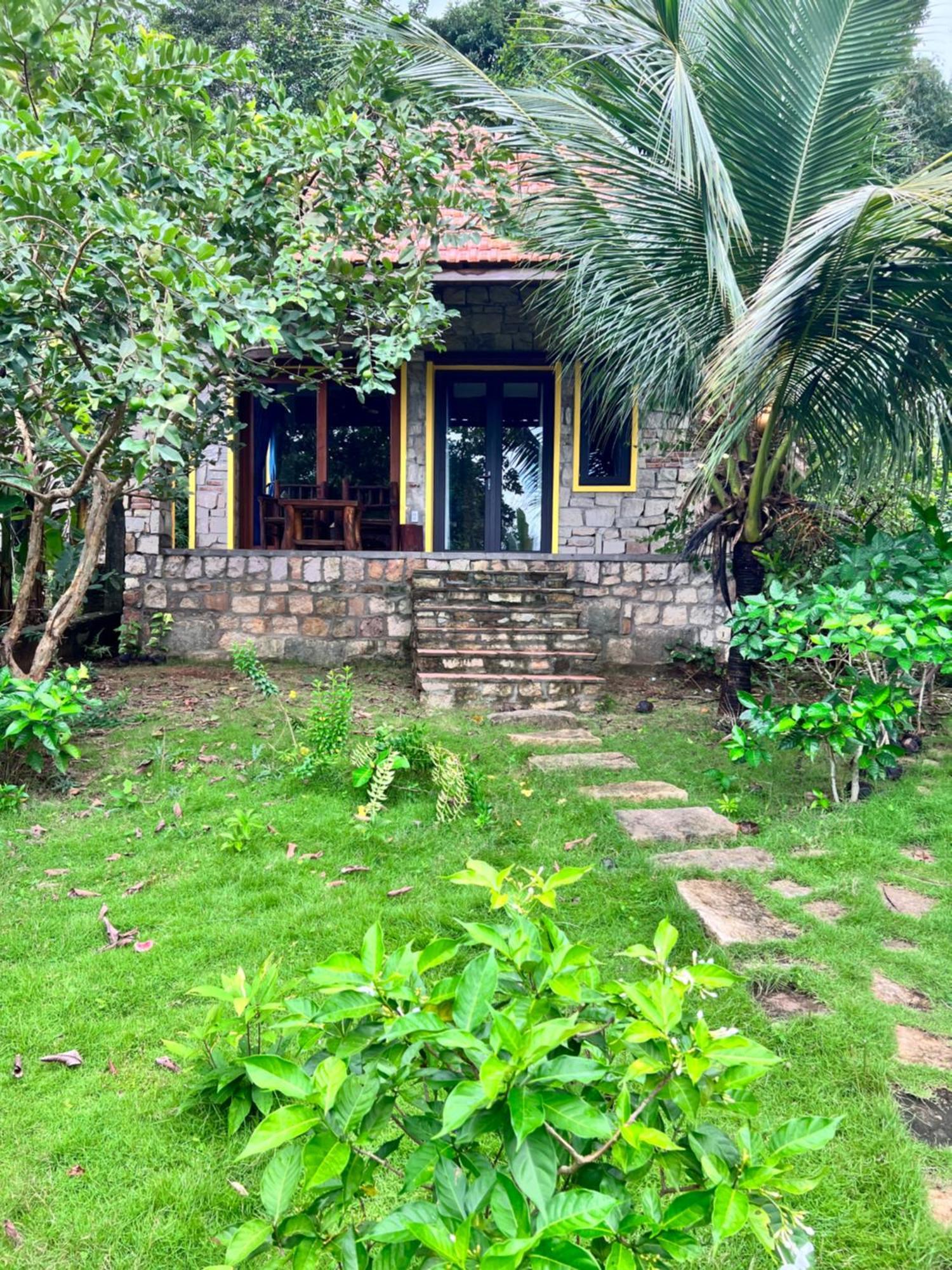 Freedom Beach Resort Phú Quốc Exterior photo